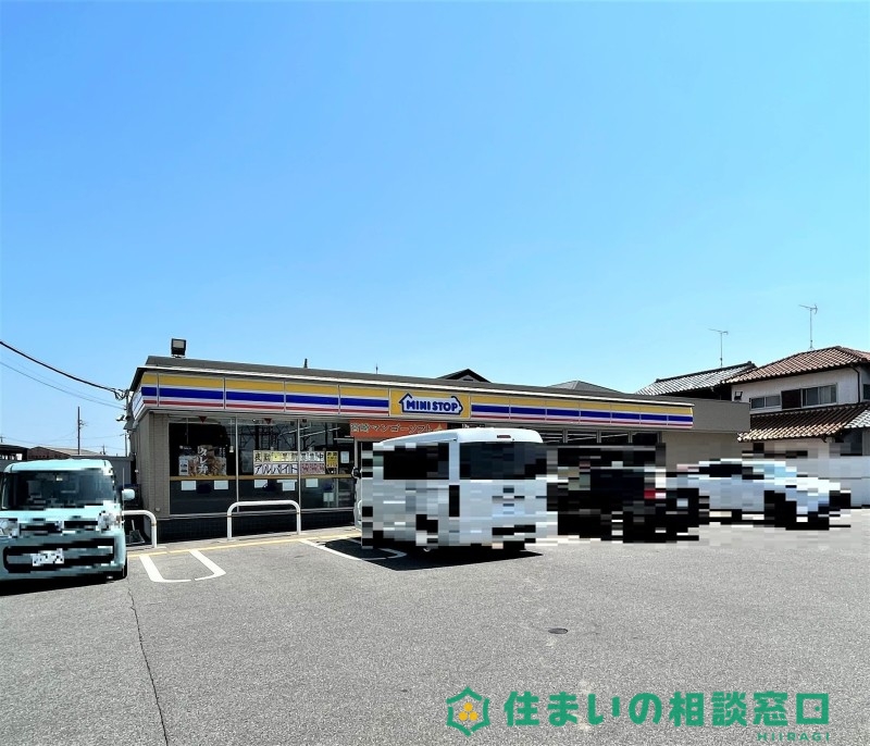 【岡崎市北野町のアパートのコンビニ】