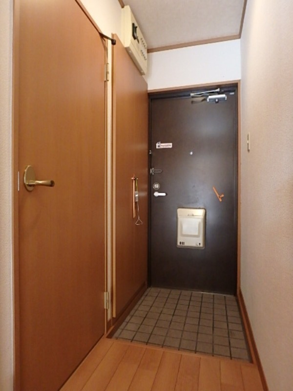 玄関　図面と現状に相違がある場合には現状を優先