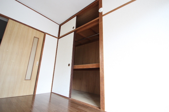 収納　※別号室の写真です。