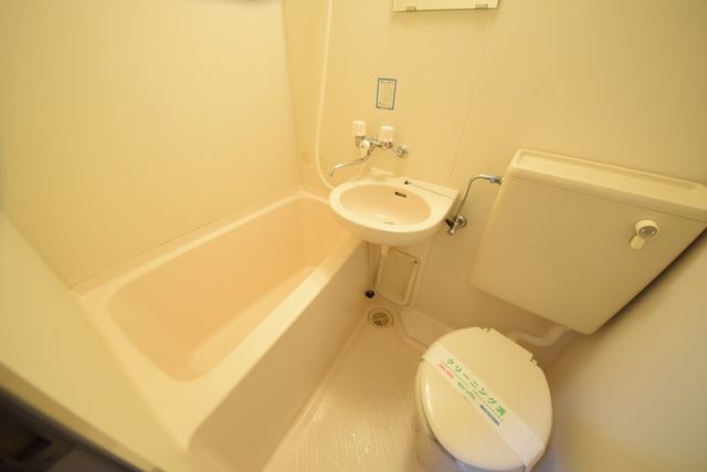 バス・シャワールーム　★お問合せはタウンハウジングまで★