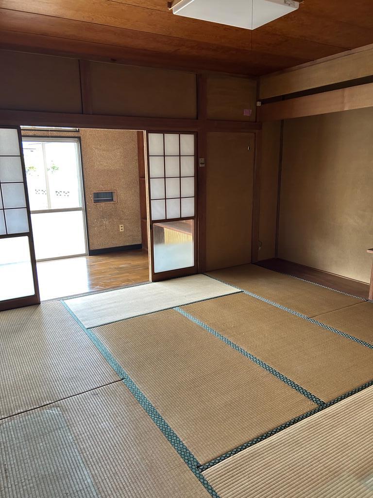 グラン立野の居間写真