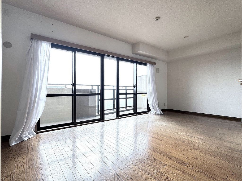 居室・リビング　LDK（約14.8帖）