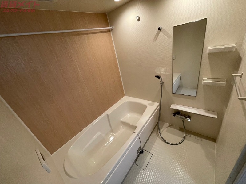 バス・シャワールーム　別部屋参考写真です