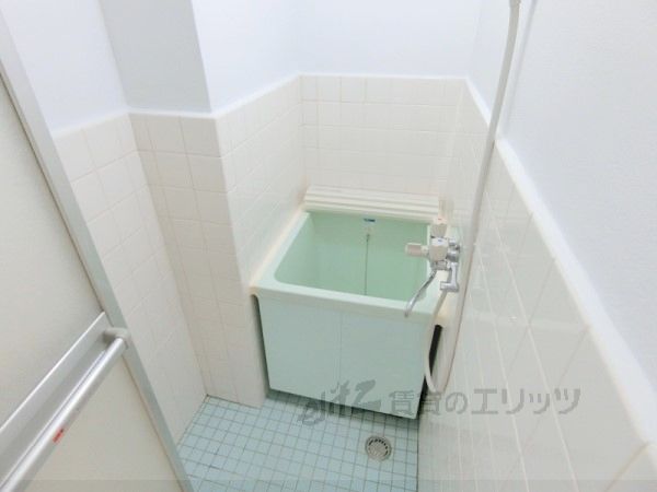 バス・シャワールーム　風呂