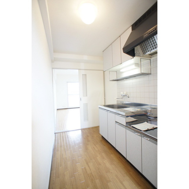 キッチン　充実のキッチンスペース