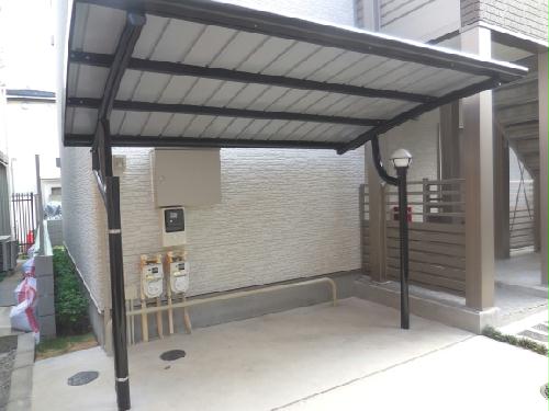 その他共有部分　屋根付き駐輪場なので雨の日も安心です。