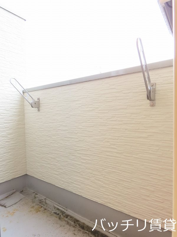 バルコニー　同型タイプの為、現状を優先いたします。