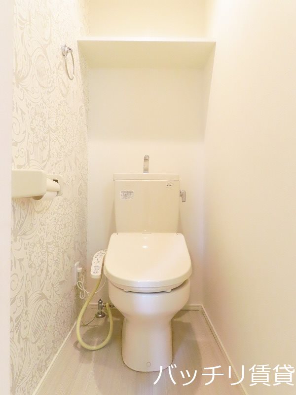 トイレ　同型タイプの為、現状を優先いたします。