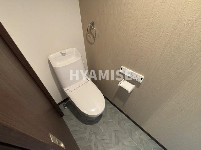 トイレ　※別のお部屋の写真です。現状を優先致します。