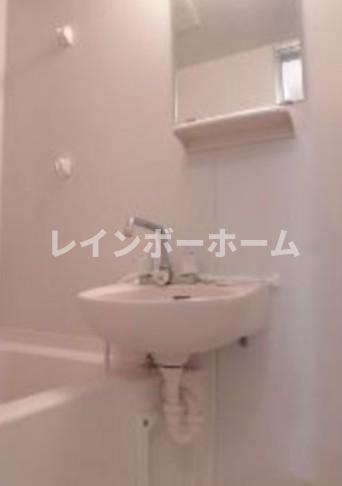 洗面設備　脱衣スペースもあります
