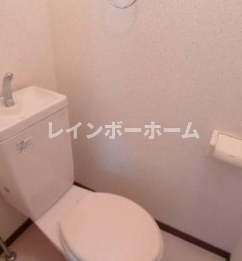 トイレ　落ち着いたトイレです