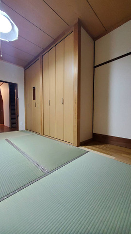 小春町テラスハウスの内装写真