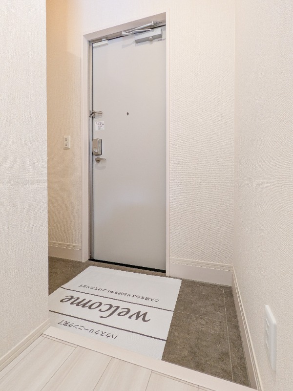 玄関　図面と現状に相違がある場合には現状を優先