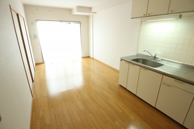 居室・リビング　王塚西シティコート