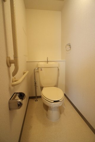 トイレ　王塚西シティコート