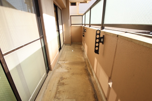バルコニー　※他のお部屋の参考写真です