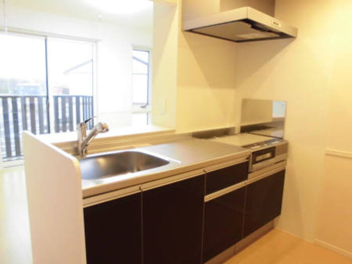 キッチン　B203 対面式キッチン（IHコンロ付）