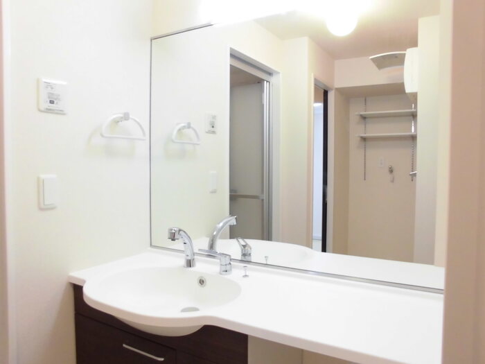 洗面設備　洗髪洗面化粧台