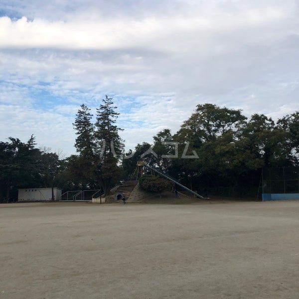 小学校　佐倉市立佐倉小学校（小学校）まで1271m