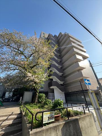 ブルーライン 阪東橋駅 徒歩8分 築3年