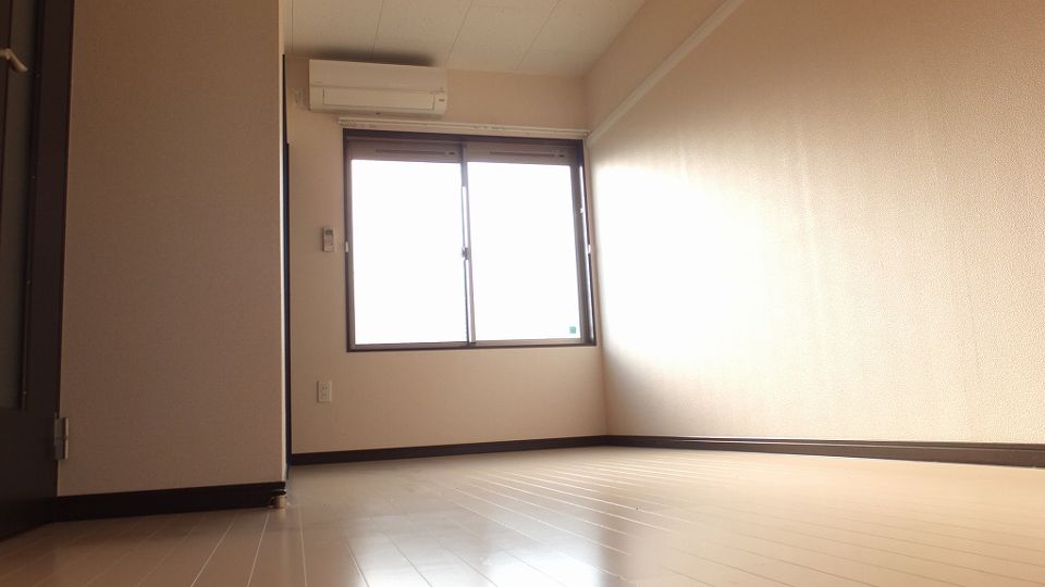 その他部屋・スペース　1Fの床面は、フローリングです。