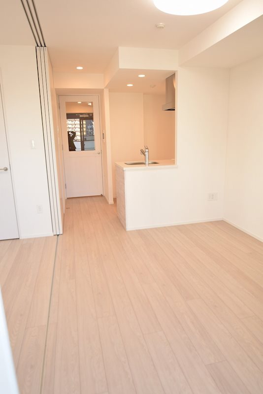 居室・リビング　404号室参考