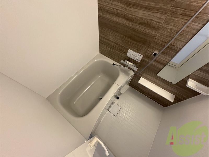 バス・シャワールーム　お風呂になります。一日の疲れを癒してくださいね。