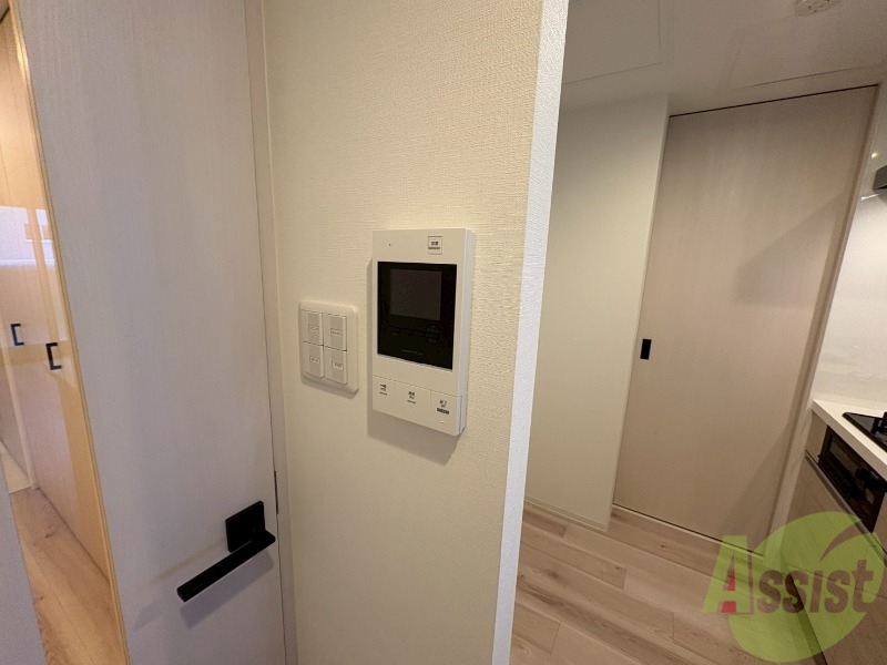 セキュリティ　ＴＶモニター付インターホンです。来客者の顔が見えるので安心！