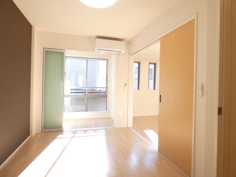 居室・リビング　図面と現状に相違がある場合には現状を優先