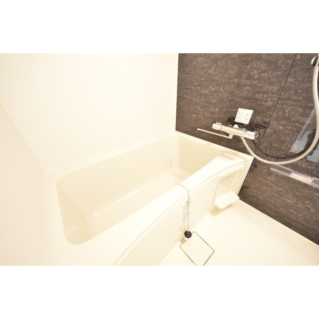 バス・シャワールーム　※こちらのお写真は他部屋になり参考写真です