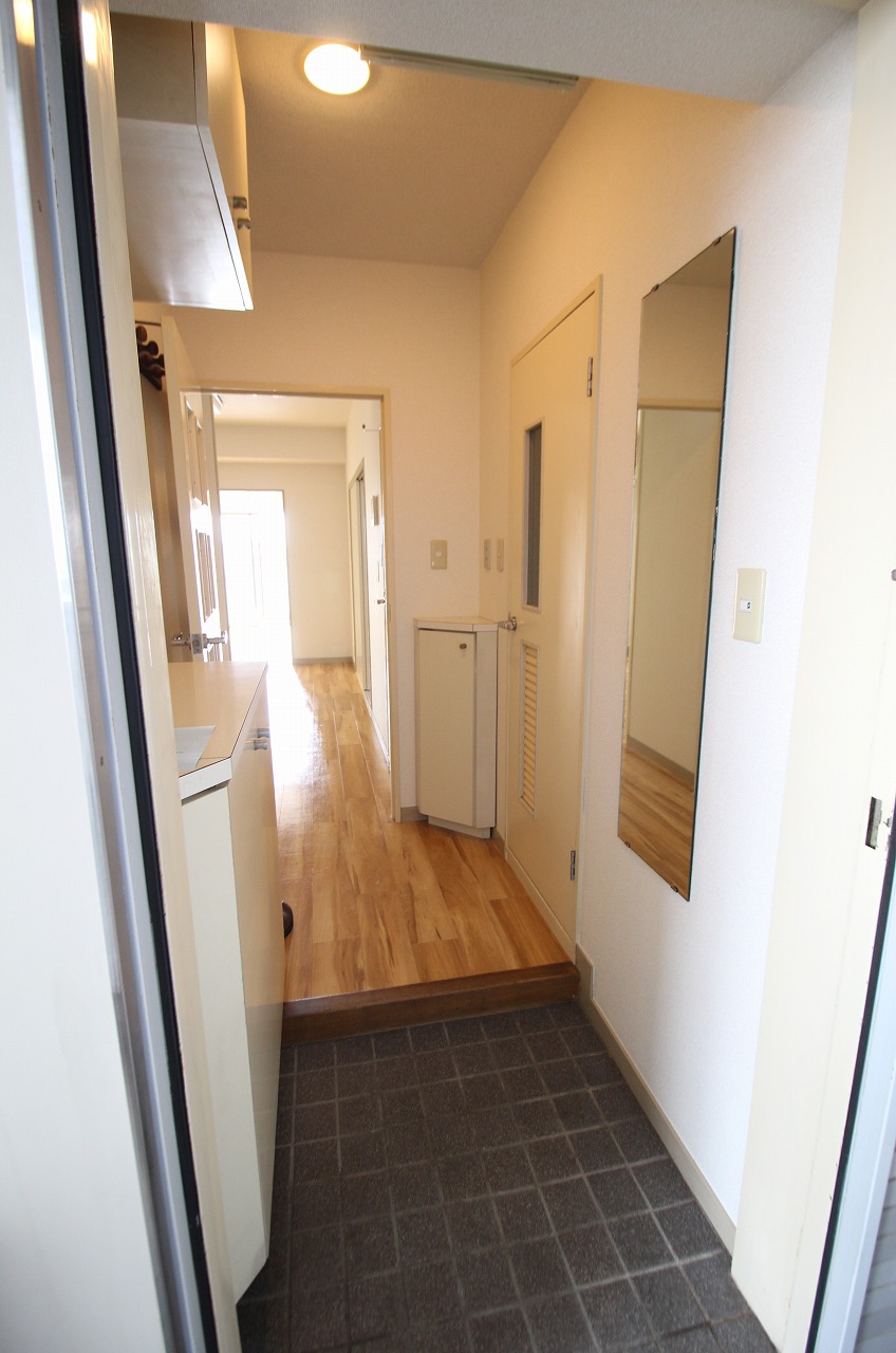 玄関　別の部屋の写真です