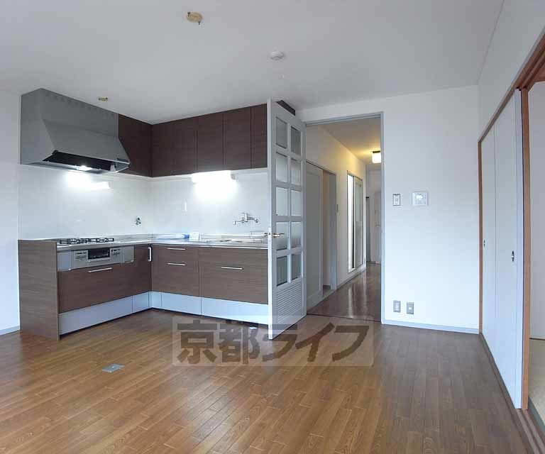 居室・リビング　きれいなお部屋です。