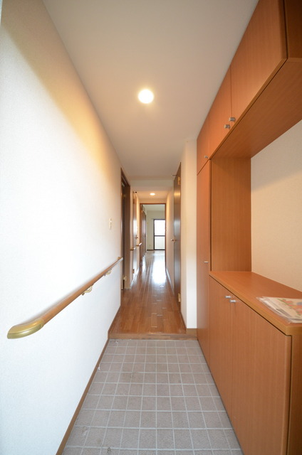 玄関　★玄関周りも窮屈になりません★