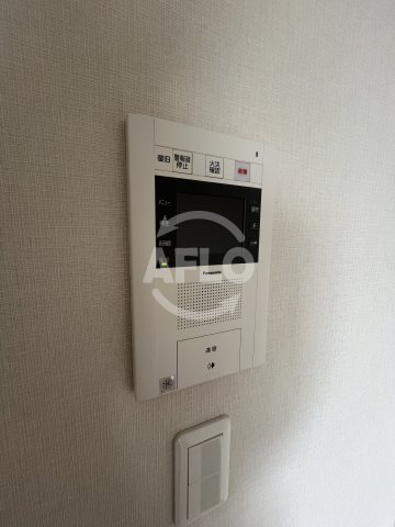 セキュリティ　コンフォリア江坂　モニター付きインターホン