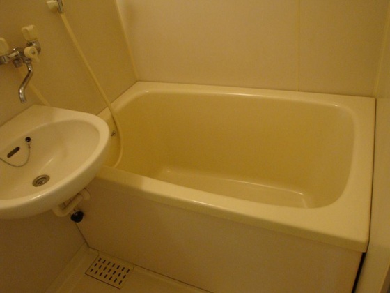 バス・シャワールーム　※別号室の写真です。