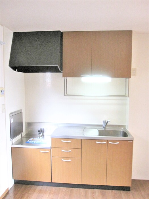 キッチン　コンパクトなキッチンで掃除もラクラク