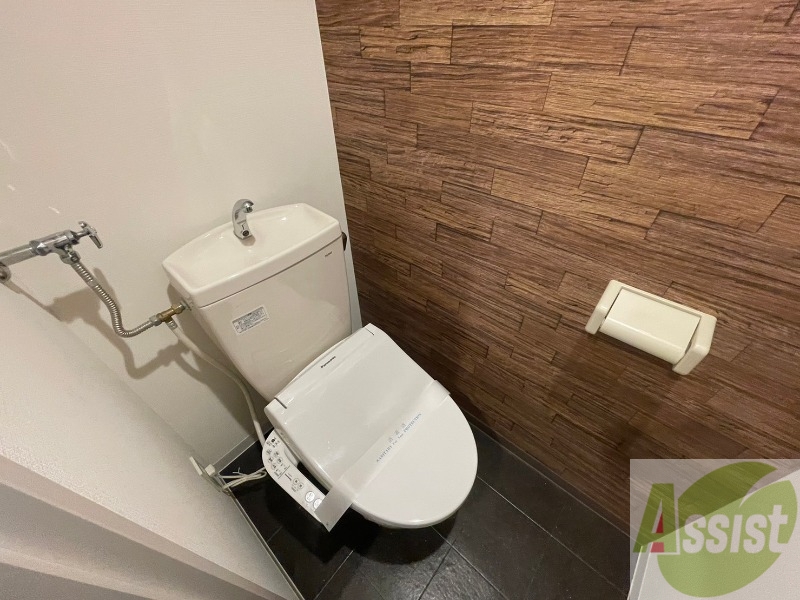 トイレ　ウォシュレット機能がついたトイレ。安心して使用できますね。