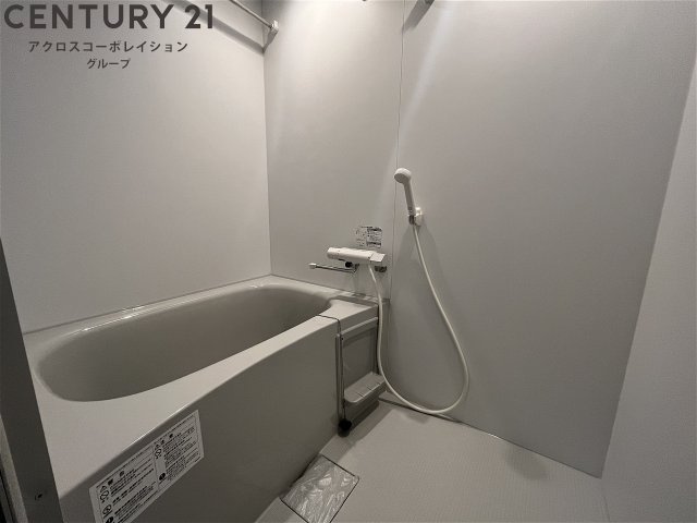 バス・シャワールーム　浴室乾燥機付きで便利☆