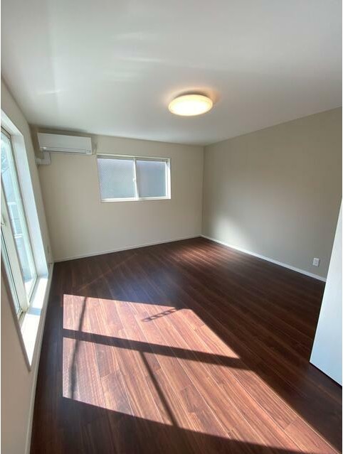 居室・リビング　開放感のあるゆったりとしたお部屋です♪