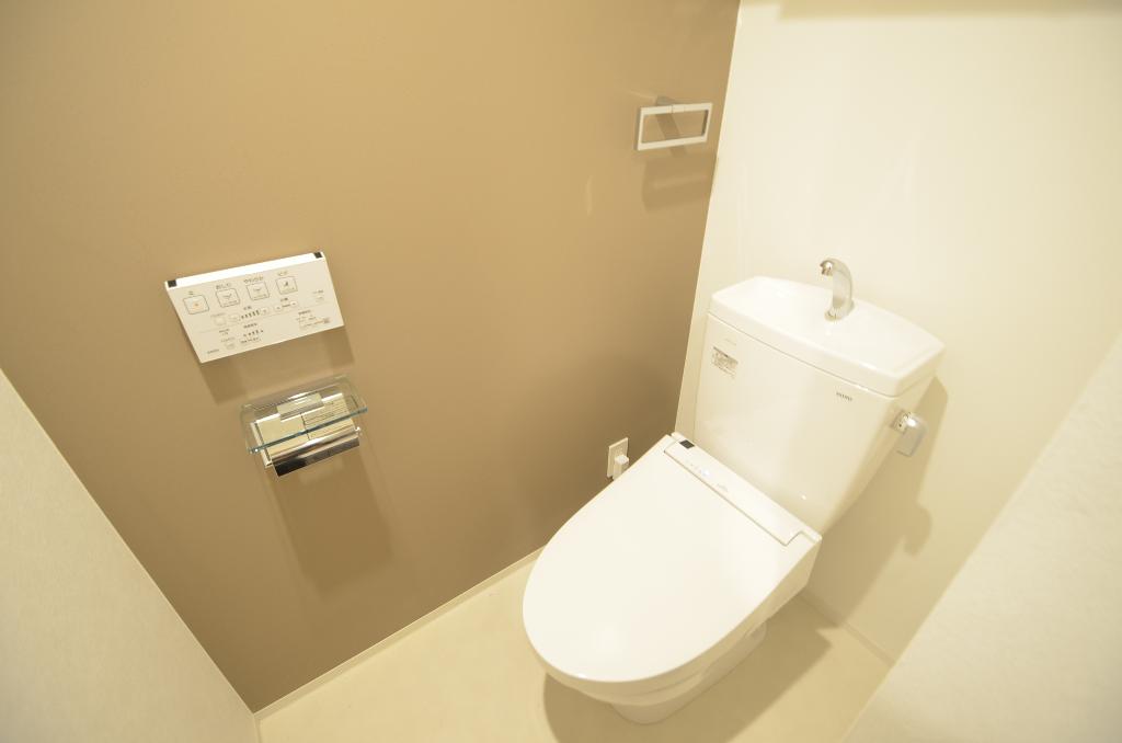 トイレ　シャワー付トイレ