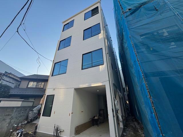 建物外観　建築中