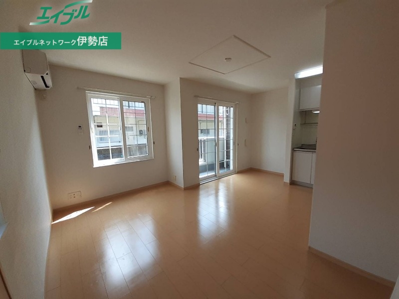 居室・リビング　同型参考写真