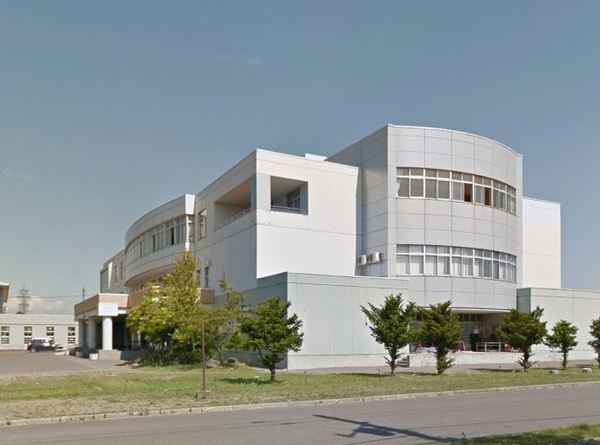 小学校　北広島市立東部小学校（小学校）まで580m