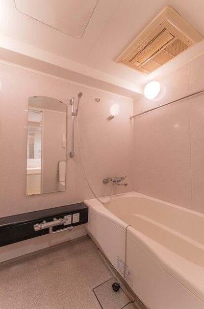 バス・シャワールーム　※別部屋の参考写真です。