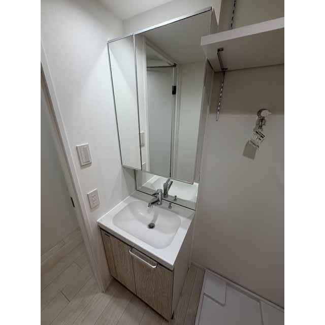 洗面設備　脱衣スペースもあります