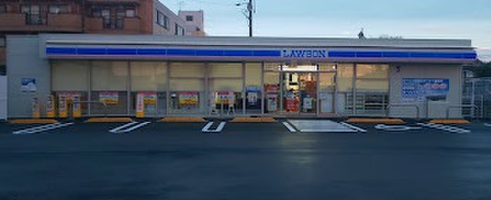 コンビニ　ローソン尾張旭印場駅前店（コンビニ）まで300m