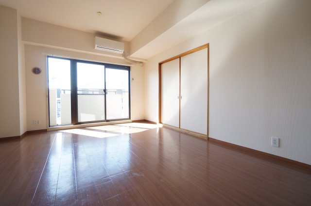 居室・リビング　当日の見学大歓迎！