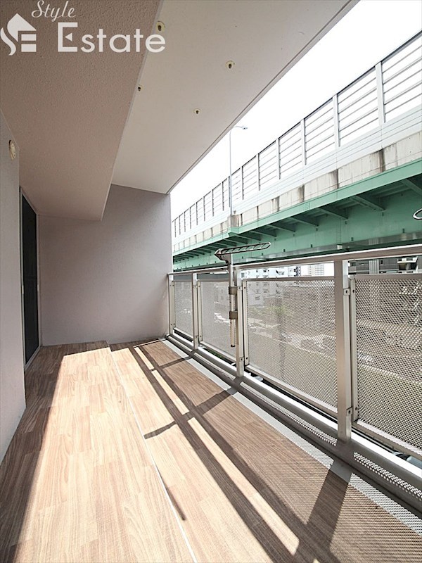 バルコニー　バルコニー