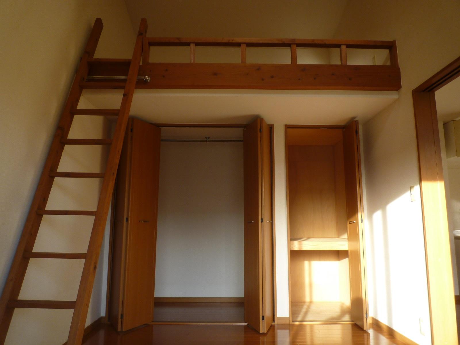 収納　洋室収納