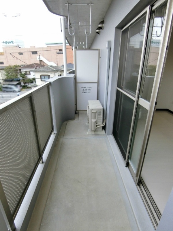 バルコニー　図面と現状に相違がある場合には現状を優先